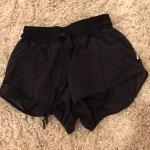 lululemon shorts size 2